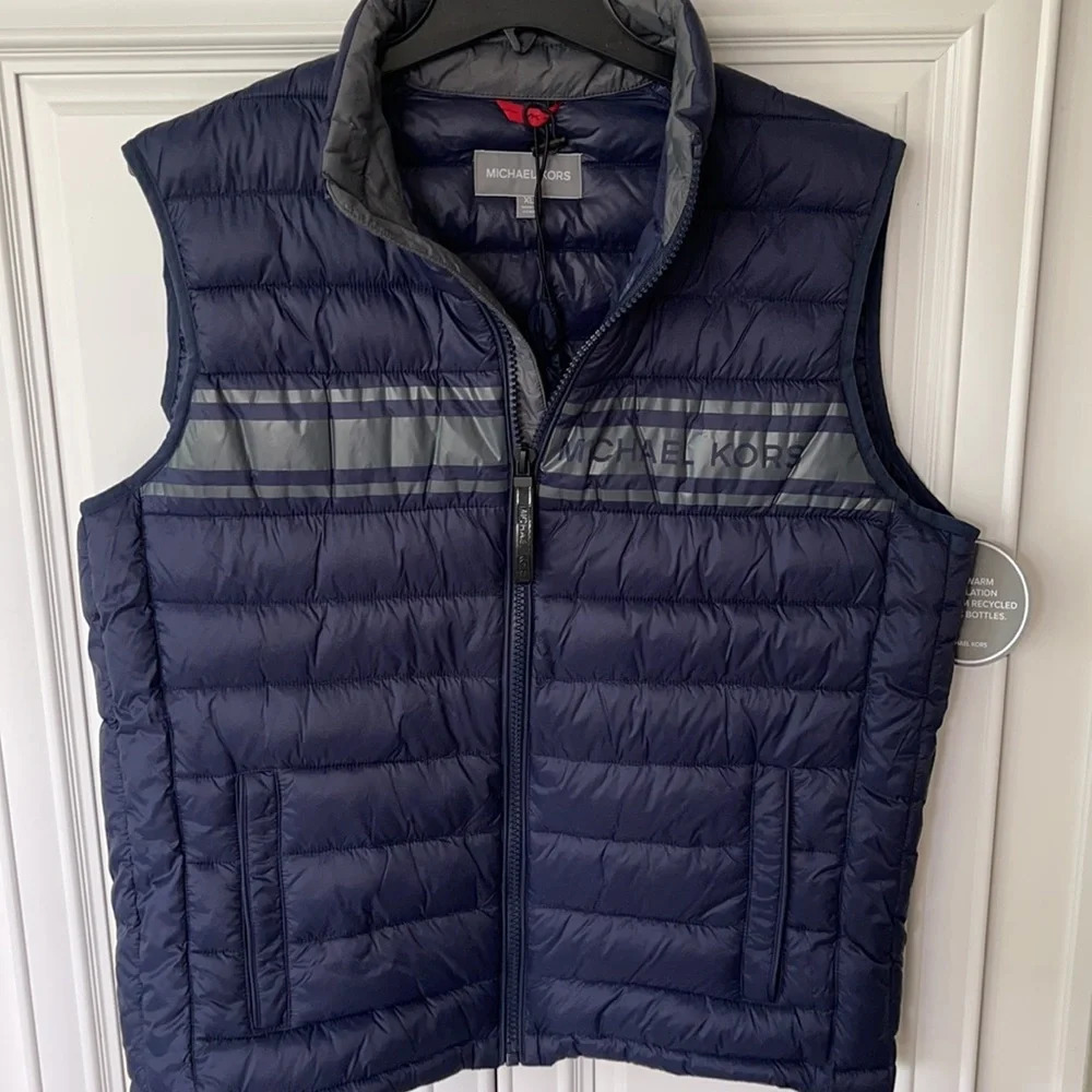 NEW MICHAEL KORS MENS Logo Tape Quilted Nylon Puffer Vest size XL Navy blue - Picture 2 of 10